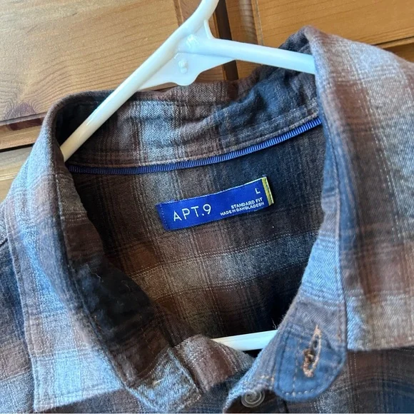 Men’s Plaid Flannel Apt 9 - Picture 2 of 4